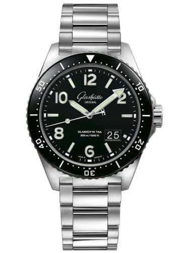 SeaQ Panorama Date Stainless Steel / Black / Bracelet