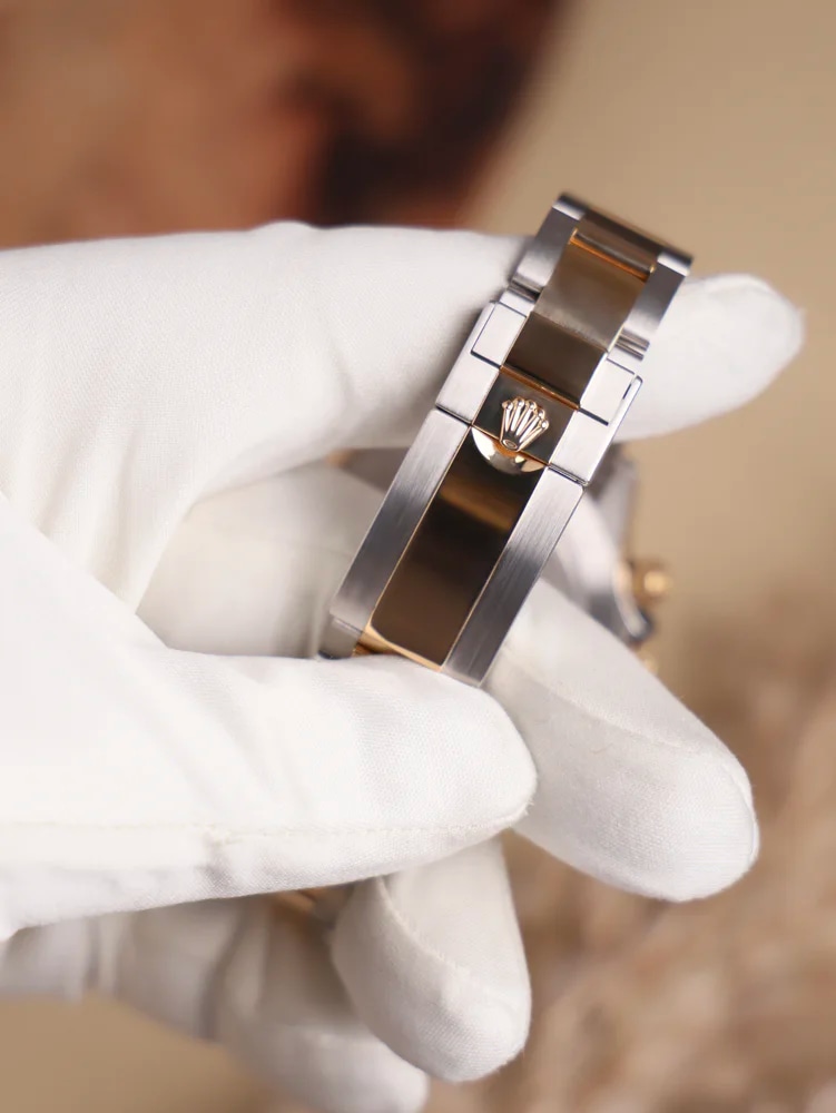 MoP Dial / Diamonds 116503, image 5 MoP Dial / Diamonds 116503, image 5