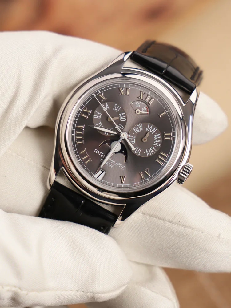 Patek Philippe Annual Calendar Platinum 5056P-001, image 1 Patek Philippe Annual Calendar Platinum 5056P-001, image 1