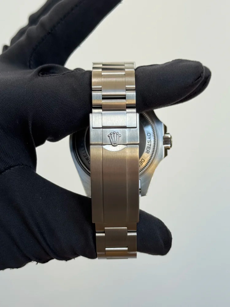 Full Set 2023, image 4 Full Set 2023, image 4