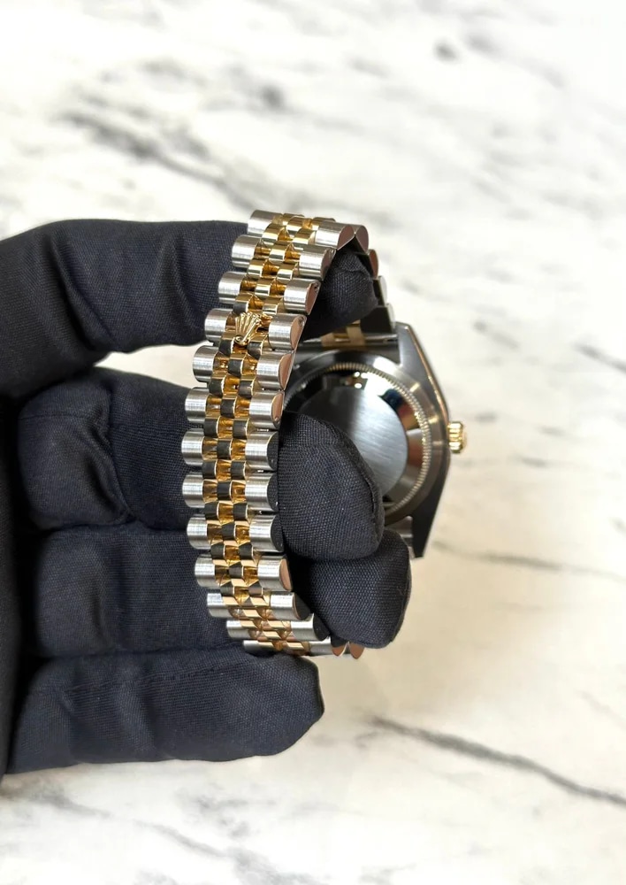 Rolex Datejust 36 Full Set 2010, image 4 Rolex Datejust 36 Full Set 2010, image 4