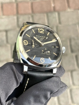 Power Reserve Gmt Radiomir 1940 Pam 628 box and papers, image 2 Power Reserve Gmt Radiomir 1940 Pam 628 box and papers, image 2