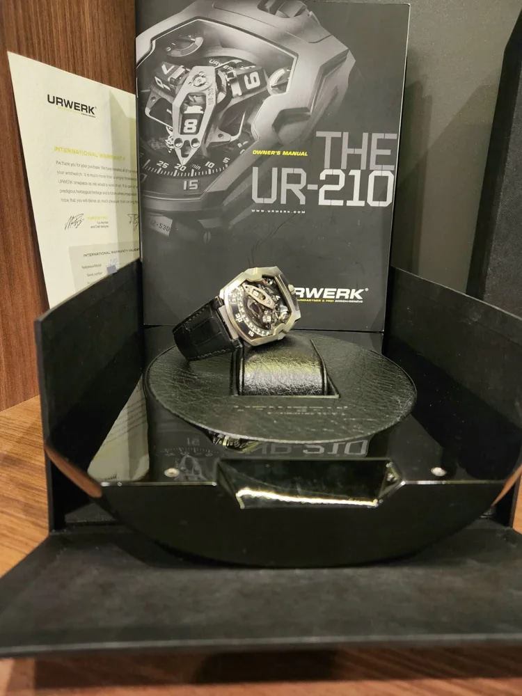 Urwerk UR-210 Limited 35 peices, image 1 Urwerk UR-210 Limited 35 peices, image 1