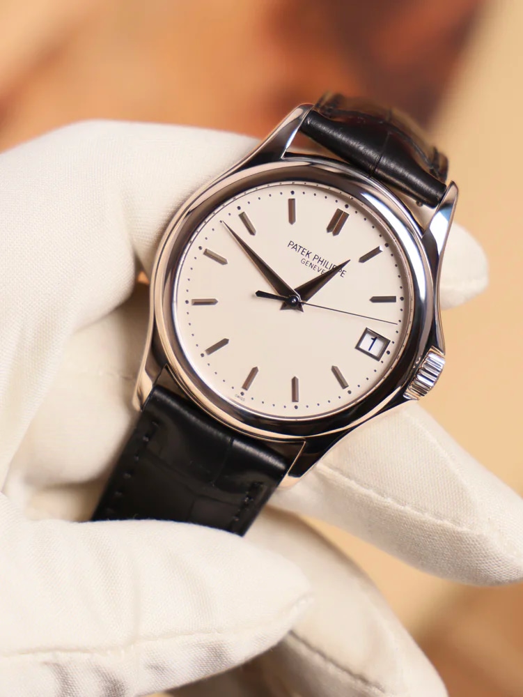 Patek Philippe Calatrava 5127G-001, image 1 Patek Philippe Calatrava 5127G-001, image 1
