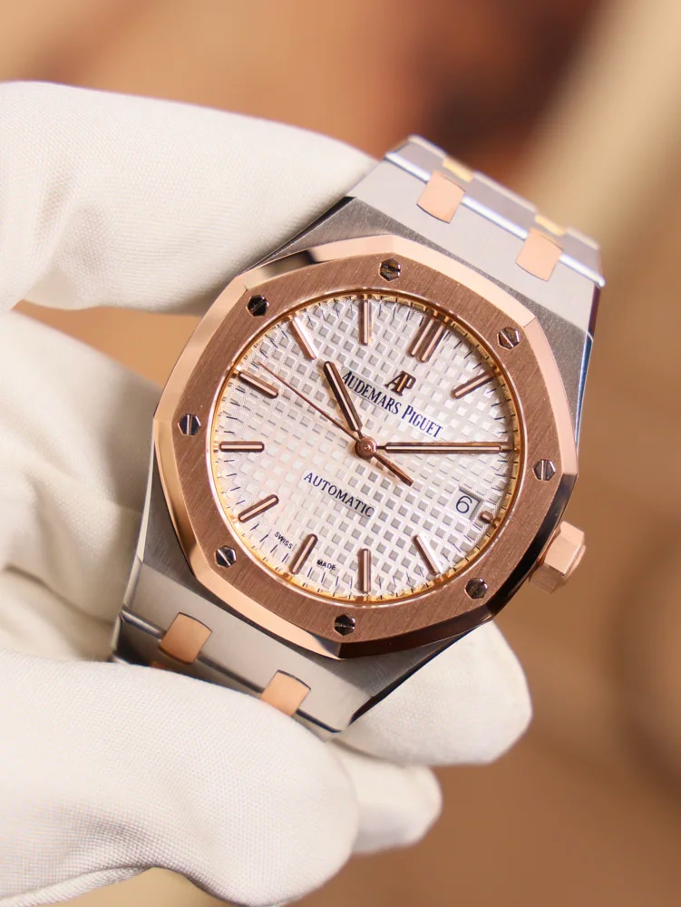 Audemars Piguet Royal Oak Selfwinding Box & Papers 2016, image 1 Audemars Piguet Royal Oak Selfwinding Box & Papers 2016, image 1