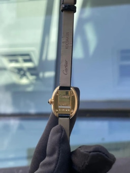 Cartier Baignoire MINI MODEL Box and Papers 2024, image 4 Cartier Baignoire MINI MODEL Box and Papers 2024, image 4