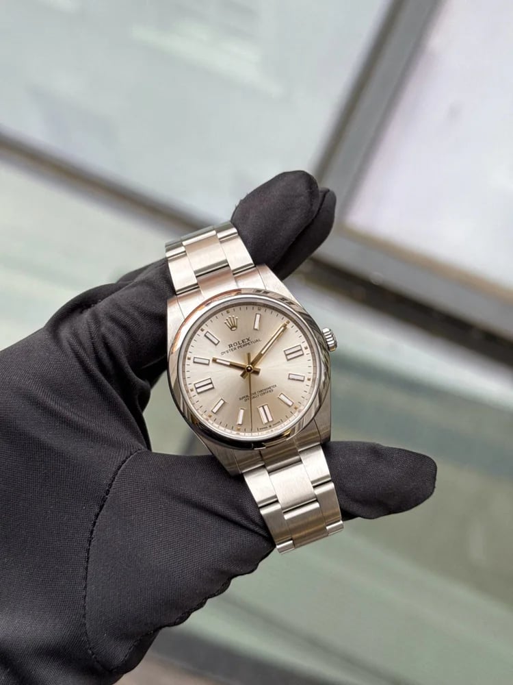 Rolex Oyster Perpetual 41 Steel Silver Dial Oyster, image 1 Rolex Oyster Perpetual 41 Steel Silver Dial Oyster, image 1