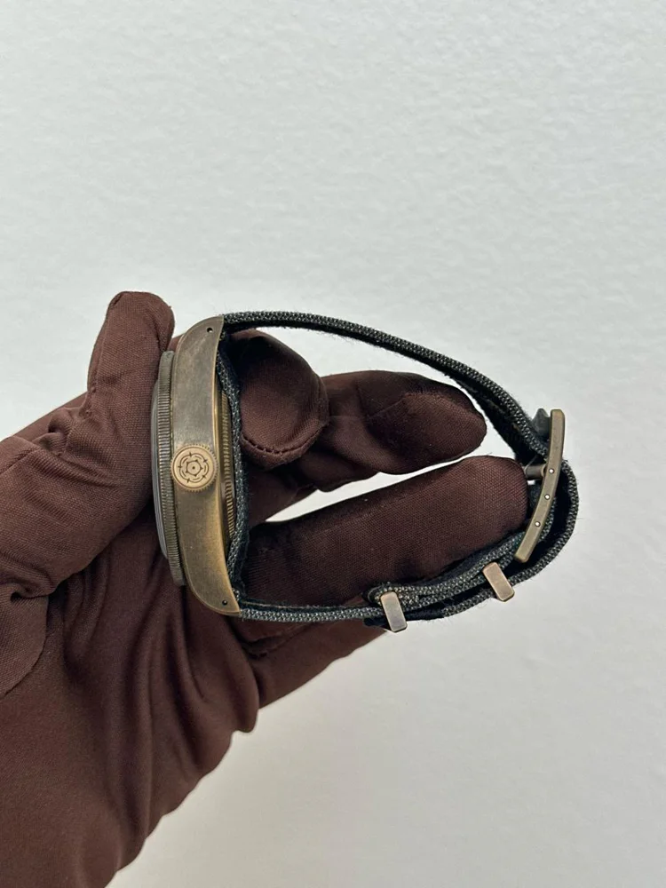 Bronze, image 4 Bronze, image 4