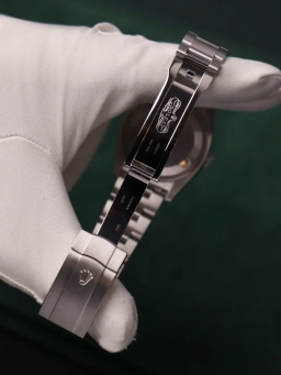 Olive Dial 2020 Box And Papers, image 7 Olive Dial 2020 Box And Papers, image 7