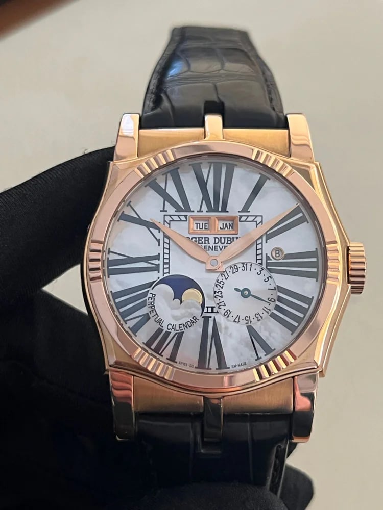 Roger Dubuis Sympathie MOP Perpetual Calendar 44mm Rose Gold, image 1 Roger Dubuis Sympathie MOP Perpetual Calendar 44mm Rose Gold, image 1