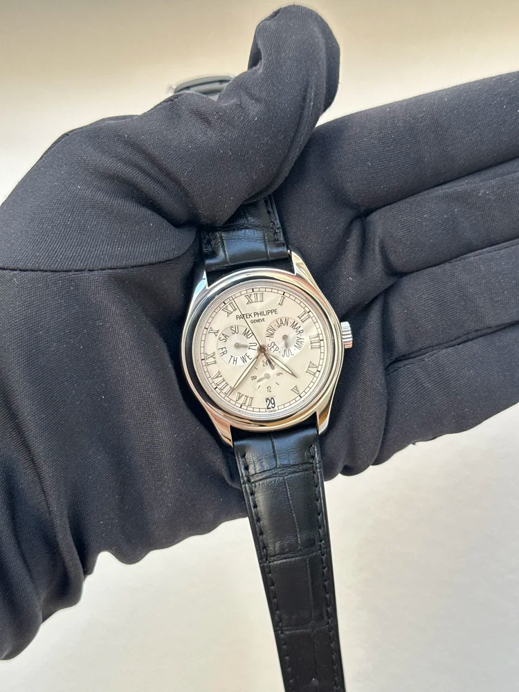 Platinum, image 1 Platinum, image 1