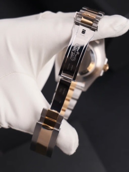 Rolex Sea-Dweller, image 4 Rolex Sea-Dweller, image 4