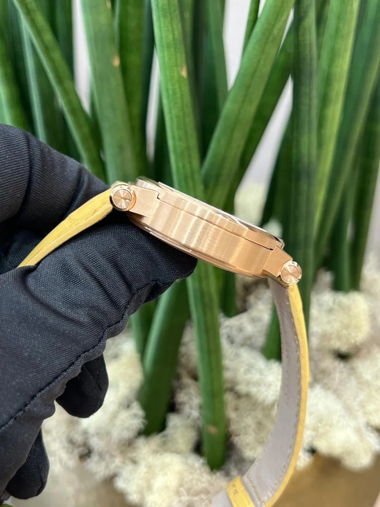 Chronograph Box and Papers Officially Serviced, image 8 Chronograph Box and Papers Officially Serviced, image 8