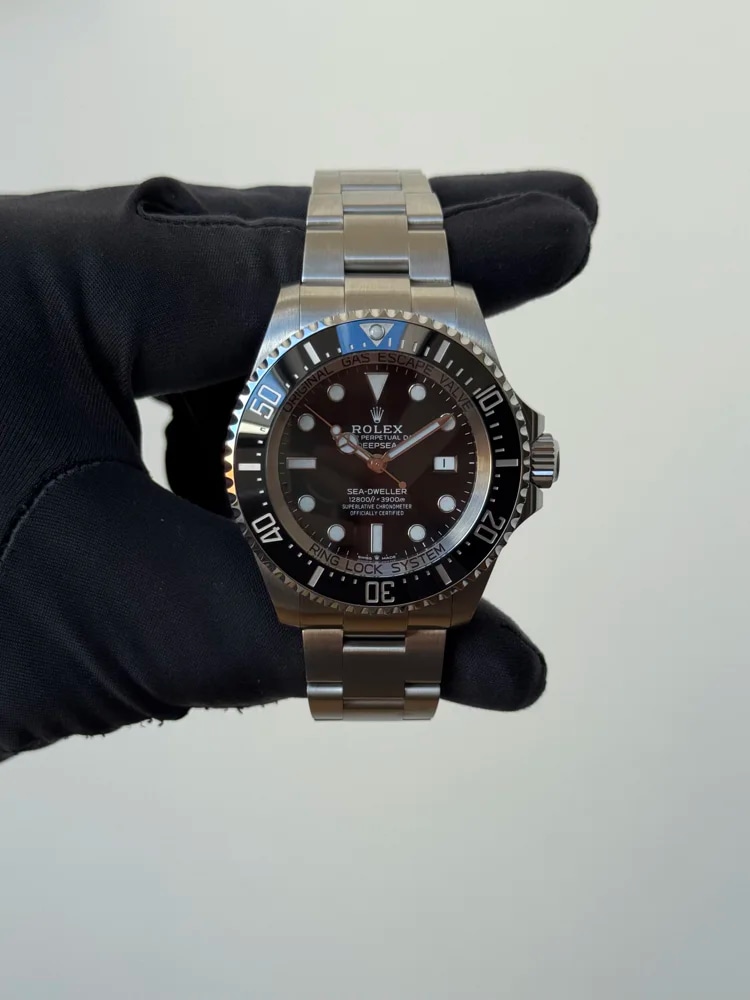 Full Set 2023, image 1 Full Set 2023, image 1