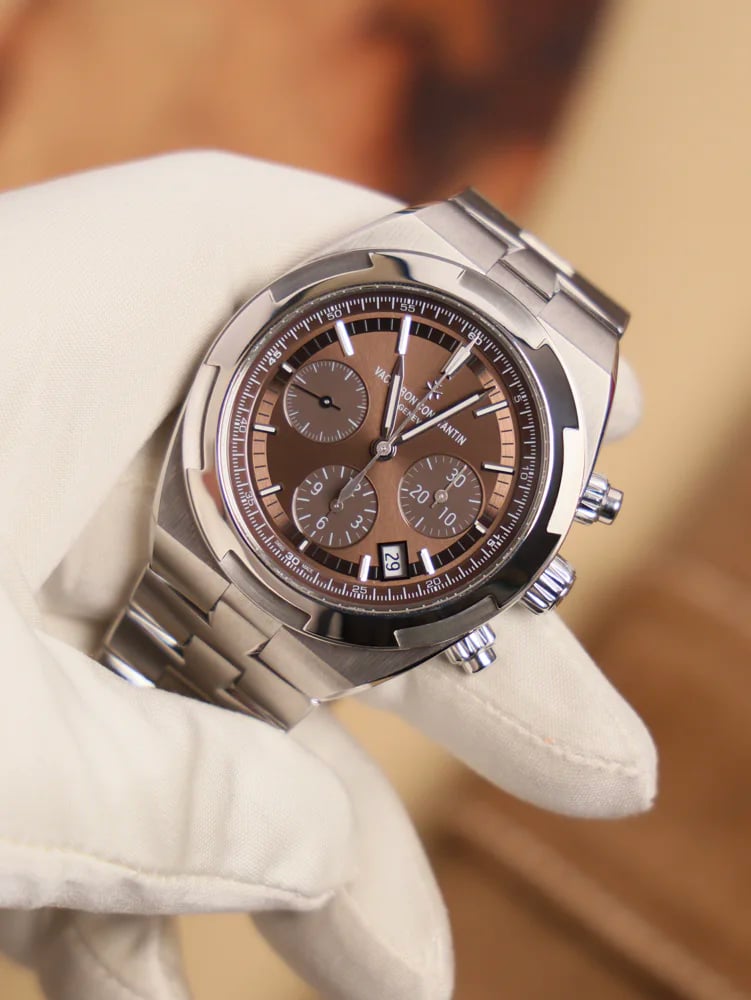Vacheron Constantin Overseas Chronograph Brown Dial Box & Papers 2017 2 extra straps included, image 1 Vacheron Constantin Overseas Chronograph Brown Dial Box & Papers 2017 2 extra straps included, image 1