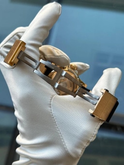 Ulysse Nardin Black Surf Limited Edition Maxi Marine, image 4 Ulysse Nardin Black Surf Limited Edition Maxi Marine, image 4