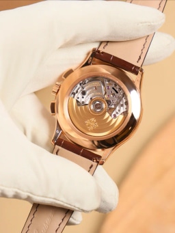 Patek Philippe Annual Calendar Chronograph 5905R-001, image 9 Patek Philippe Annual Calendar Chronograph 5905R-001, image 9