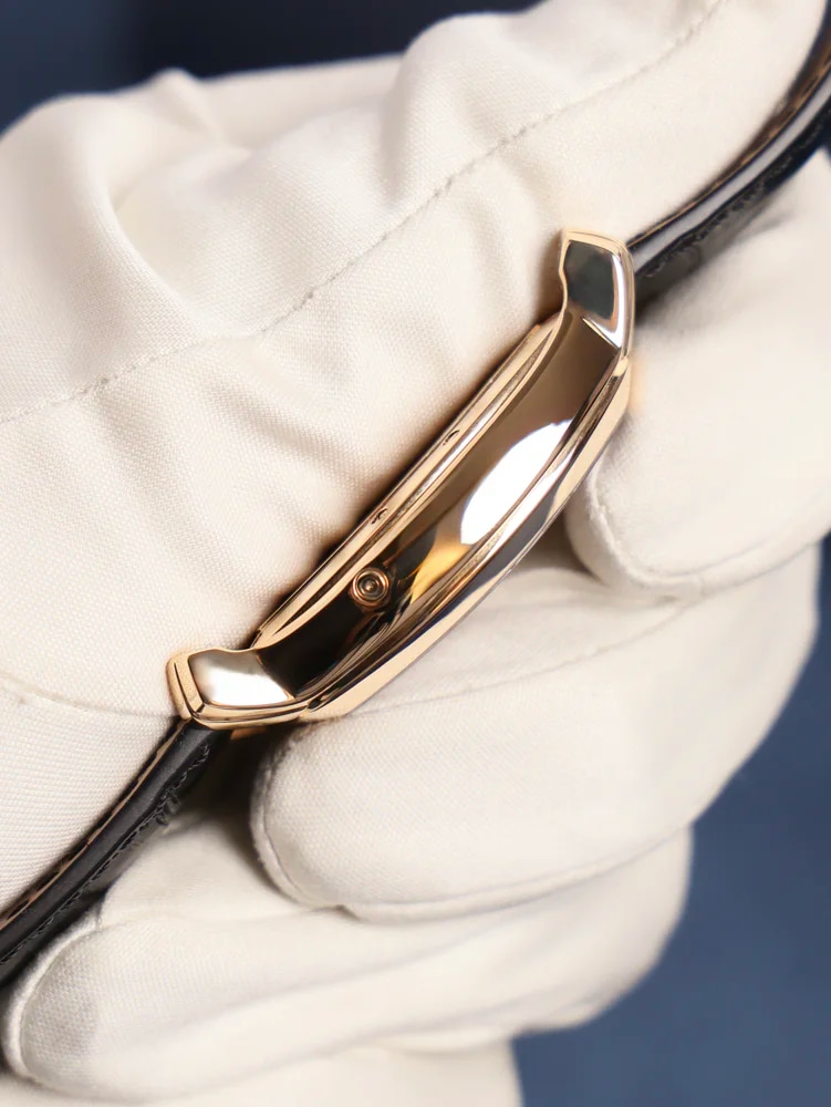 Vacheron Constantin Royal Eagle Tonneau Day Date Royal Eagle Malte, image 4 Vacheron Constantin Royal Eagle Tonneau Day Date Royal Eagle Malte, image 4