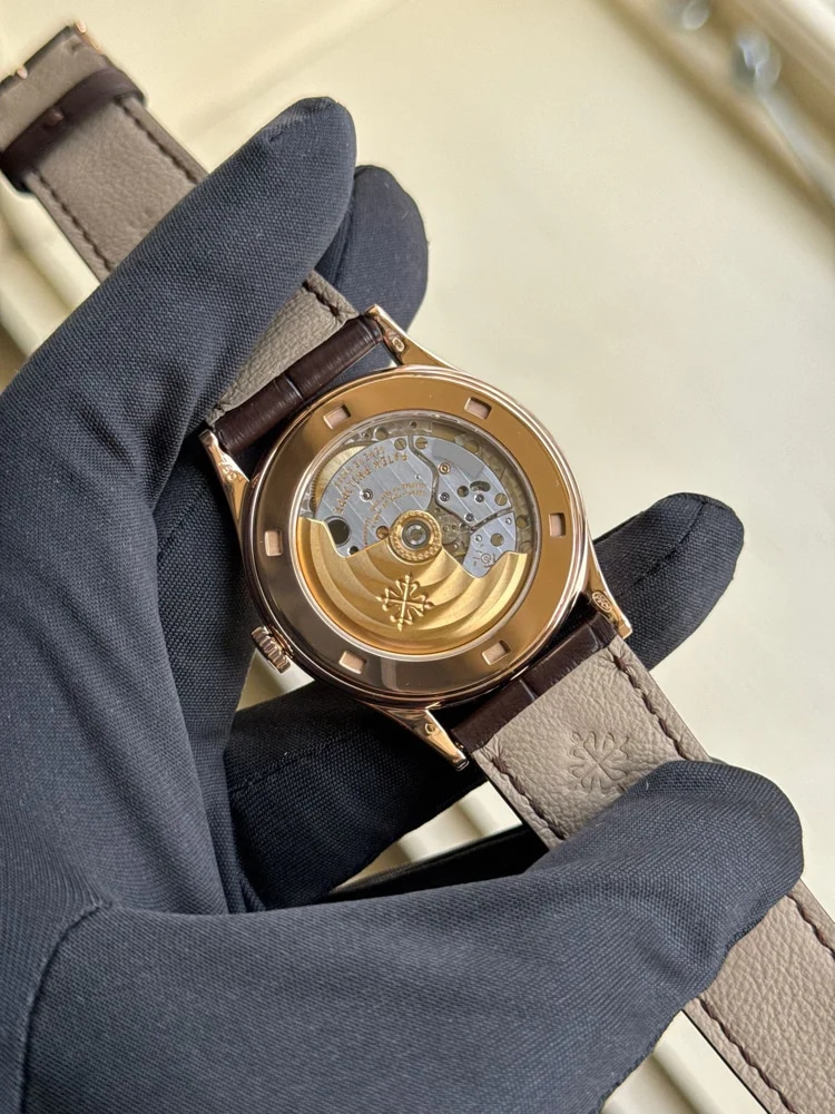 Patek Philippe Calatrava + Extract from the Archives 2007, image 4 Patek Philippe Calatrava + Extract from the Archives 2007, image 4