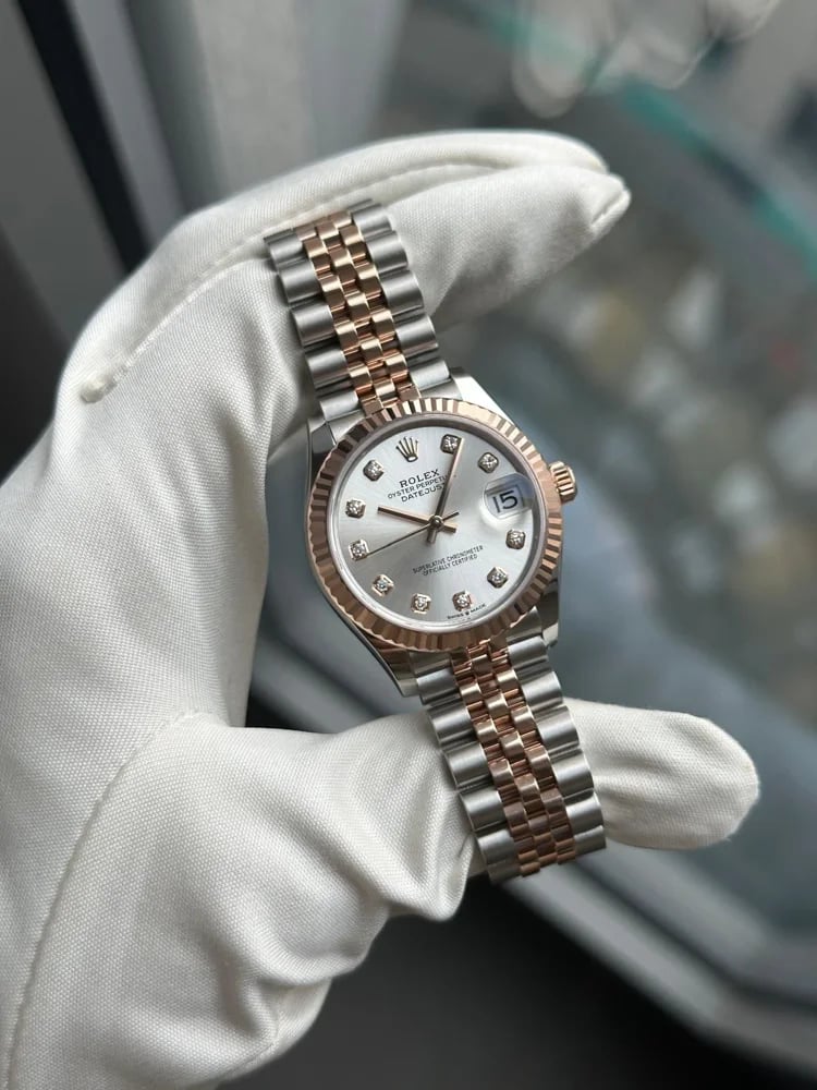 Rolex Datejust Silver Dial With Diamonds Jubilee Bracelet, image 1 Rolex Datejust Silver Dial With Diamonds Jubilee Bracelet, image 1