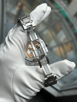 Audemars Piguet Royal Oak Jumbo, image 7 Audemars Piguet Royal Oak Jumbo, image 7