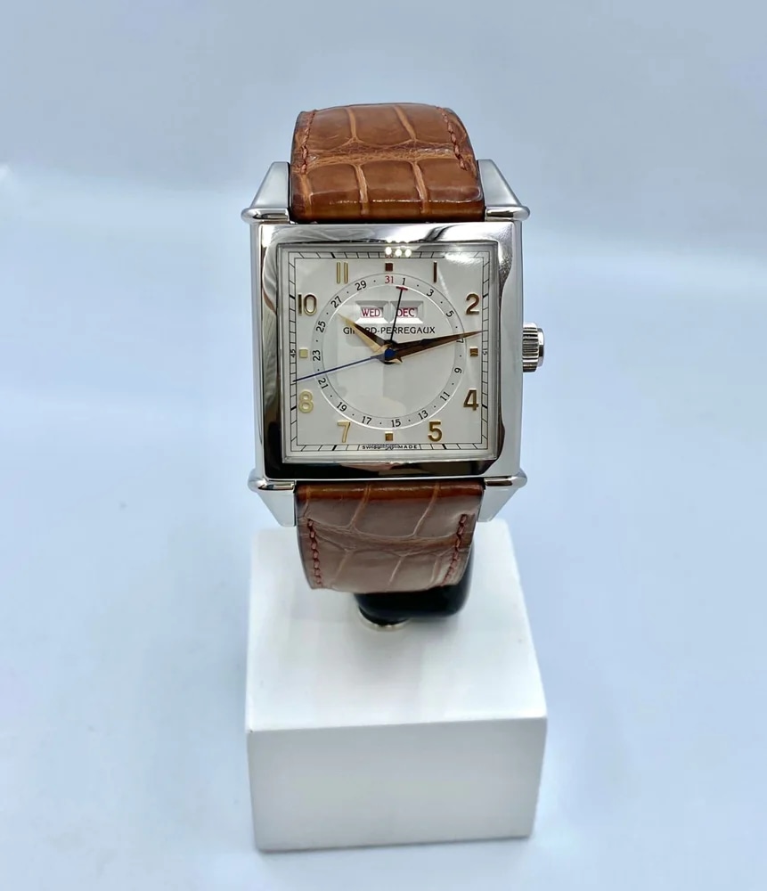 Girard Perregaux Vintage 1945 25810-11-151-BACA, image 1 Girard Perregaux Vintage 1945 25810-11-151-BACA, image 1