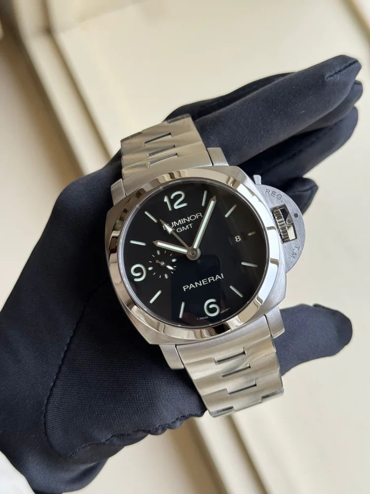 Panerai Luminor 1950 8 Days Chrono Monopulsante GMT Luminor 1950 3 Days GMT Automatic PAM 00329, image 1 Panerai Luminor 1950 8 Days Chrono Monopulsante GMT Luminor 1950 3 Days GMT Automatic PAM 00329, image 1