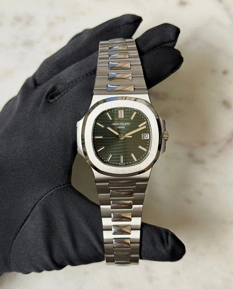 Patek Philippe Nautilus 5711/1A-014, image 1 Patek Philippe Nautilus 5711/1A-014, image 1