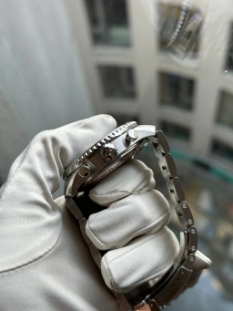 Breitling Navitimer 8 box and papers 2018, image 2 Breitling Navitimer 8 box and papers 2018, image 2