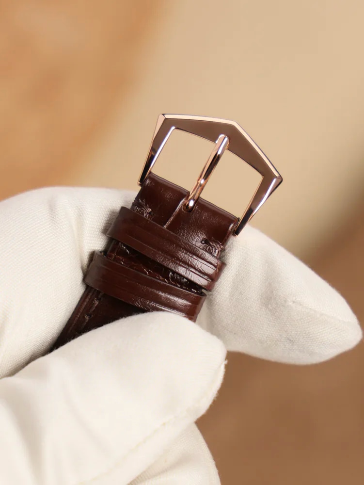 Patek Philippe Annual Calendar Chronograph 5905R-001, image 5 Patek Philippe Annual Calendar Chronograph 5905R-001, image 5