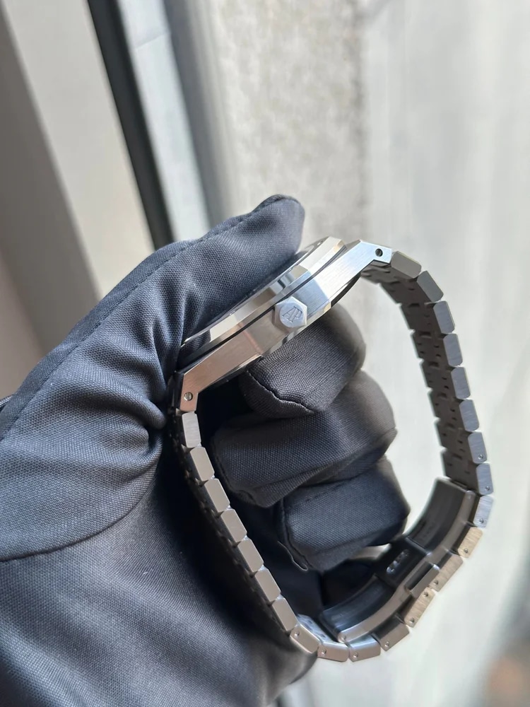 Audemars Piguet Royal Oak 15500ST.OO.1220ST.02, image 2 Audemars Piguet Royal Oak 15500ST.OO.1220ST.02, image 2