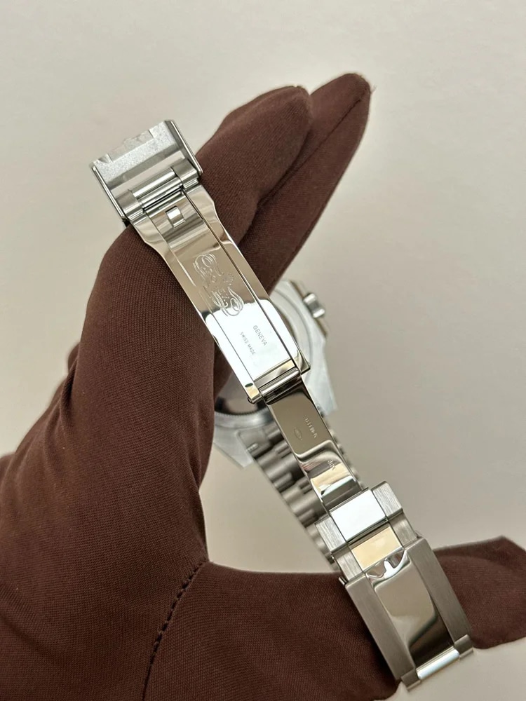 Batman with Box and Papers 2021, image 4 Batman with Box and Papers 2021, image 4