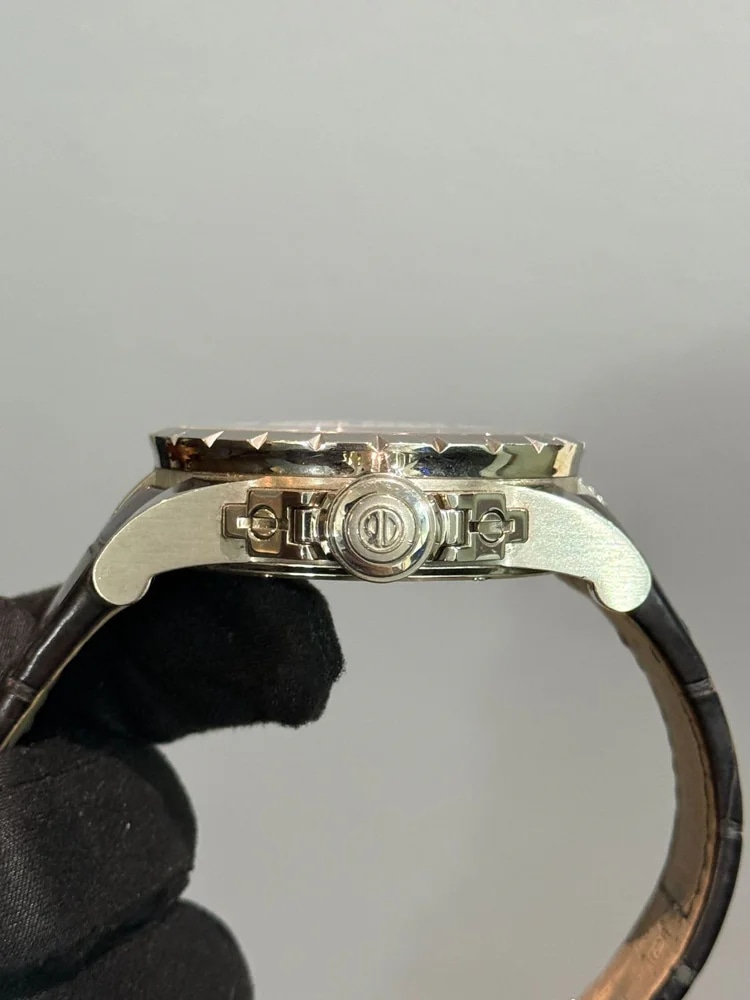 Roger Dubuis Excalibur BI-RETROGRADE DATE LE 88 Pcs, image 2 Roger Dubuis Excalibur BI-RETROGRADE DATE LE 88 Pcs, image 2