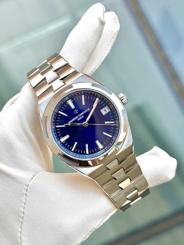 Blue Dial 4520V/210A-B128, image 1 Blue Dial 4520V/210A-B128, image 1