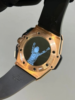 Hublot King Power MARADONA 48 MM, image 9 Hublot King Power MARADONA 48 MM, image 9
