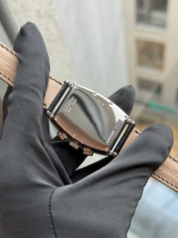 Breguet Heritage Chronograph 5460 Platinum White Gold Buckle, image 4 Breguet Heritage Chronograph 5460 Platinum White Gold Buckle, image 4