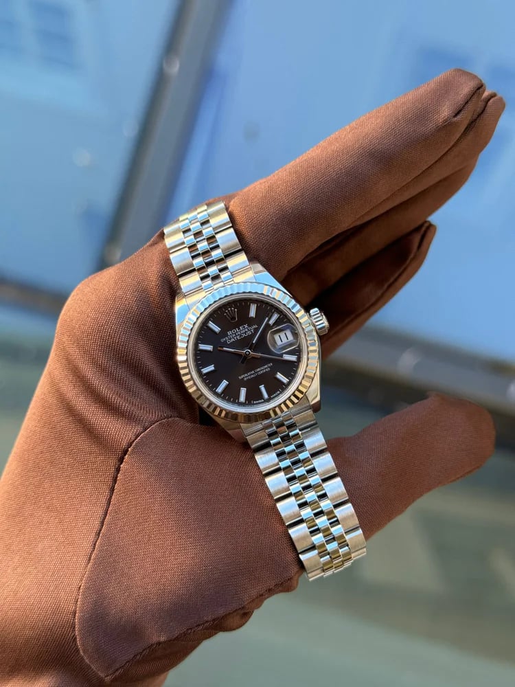 Rolex Lady-Datejust Black Index Dial, image 1 Rolex Lady-Datejust Black Index Dial, image 1