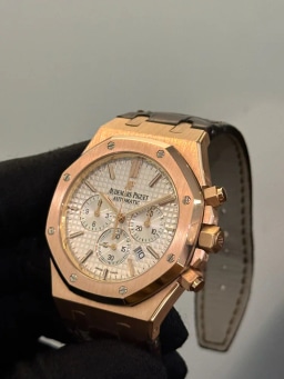 Audemars Piguet Royal Oak Chronograph, image 4 Audemars Piguet Royal Oak Chronograph, image 4