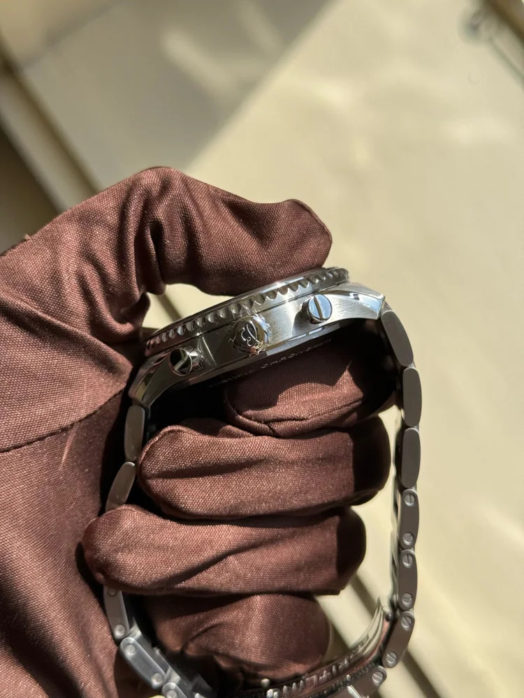 Breitling Navitimer 8 Chronograph, image 2 Breitling Navitimer 8 Chronograph, image 2