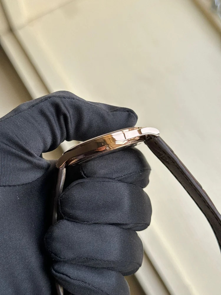 Patek Philippe Calatrava + Extract from the Archives 2007, image 3 Patek Philippe Calatrava + Extract from the Archives 2007, image 3