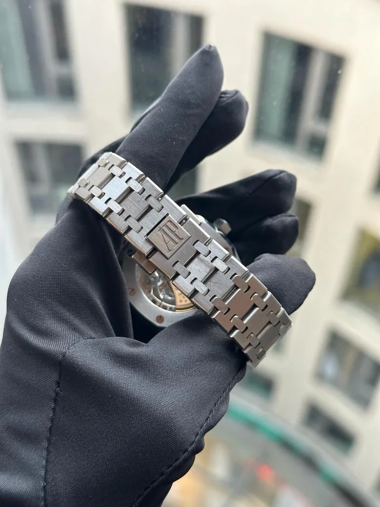 Audemars Piguet Royal Oak Lady, image 5 Audemars Piguet Royal Oak Lady, image 5