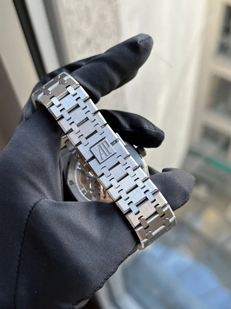 Audemars Piguet Royal Oak 15500ST.OO.1220ST.02, image 5 Audemars Piguet Royal Oak 15500ST.OO.1220ST.02, image 5