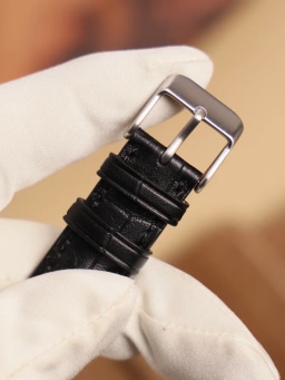 Daniel Roth PREMIER RETROGRADE Le Sentier T157 Black dial Date Roman numerals aftermarket buckle, image 4 Daniel Roth PREMIER RETROGRADE Le Sentier T157 Black dial Date Roman numerals aftermarket buckle, image 4
