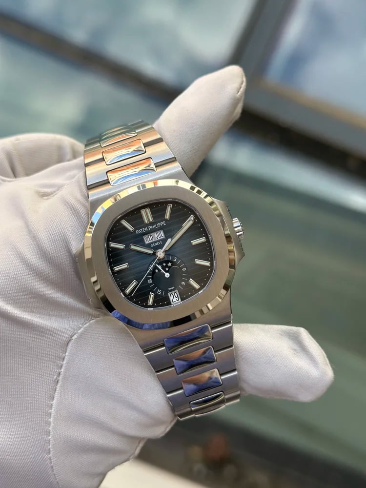 Patek Philippe Nautilus 5726/1A-014, image 1 Patek Philippe Nautilus 5726/1A-014, image 1