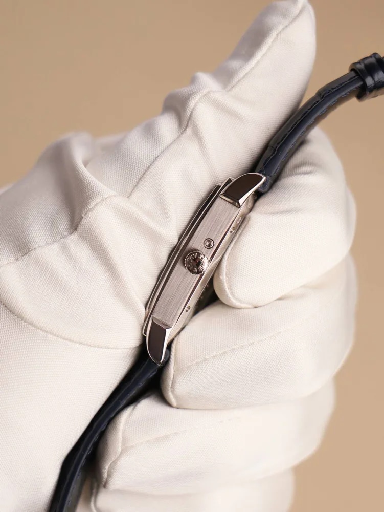 A. Lange & Söhne Cabaret White Gold 107.027 Blue Dial, image 4 A. Lange & Söhne Cabaret White Gold 107.027 Blue Dial, image 4