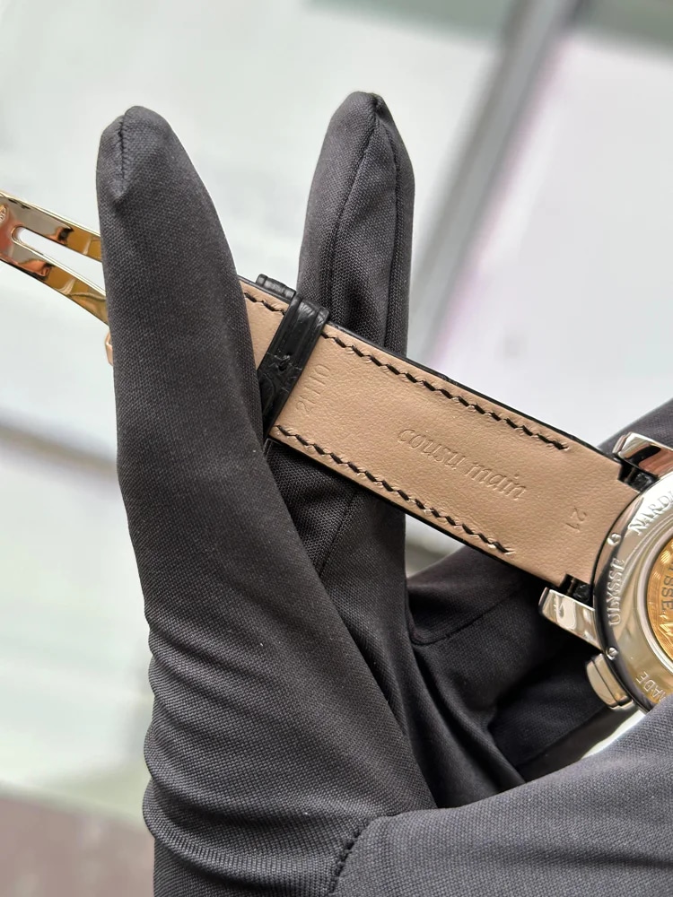 Ulysse Nardin Hourstriker Lapis Dial Platinum, image 4 Ulysse Nardin Hourstriker Lapis Dial Platinum, image 4