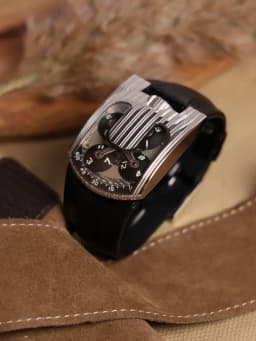 Urwerk UR-103 UR-103.03 Platinum Limited edition 25 pcs EXTREMELY RARE, image 2 Urwerk UR-103 UR-103.03 Platinum Limited edition 25 pcs EXTREMELY RARE, image 2