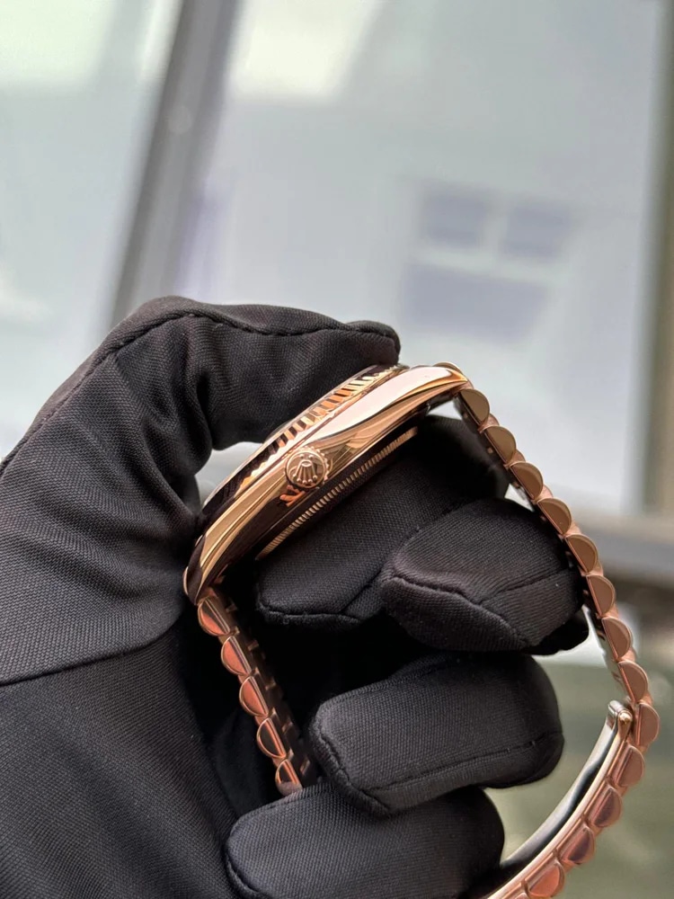 Rose Gold Olive Dial, image 2 Rose Gold Olive Dial, image 2