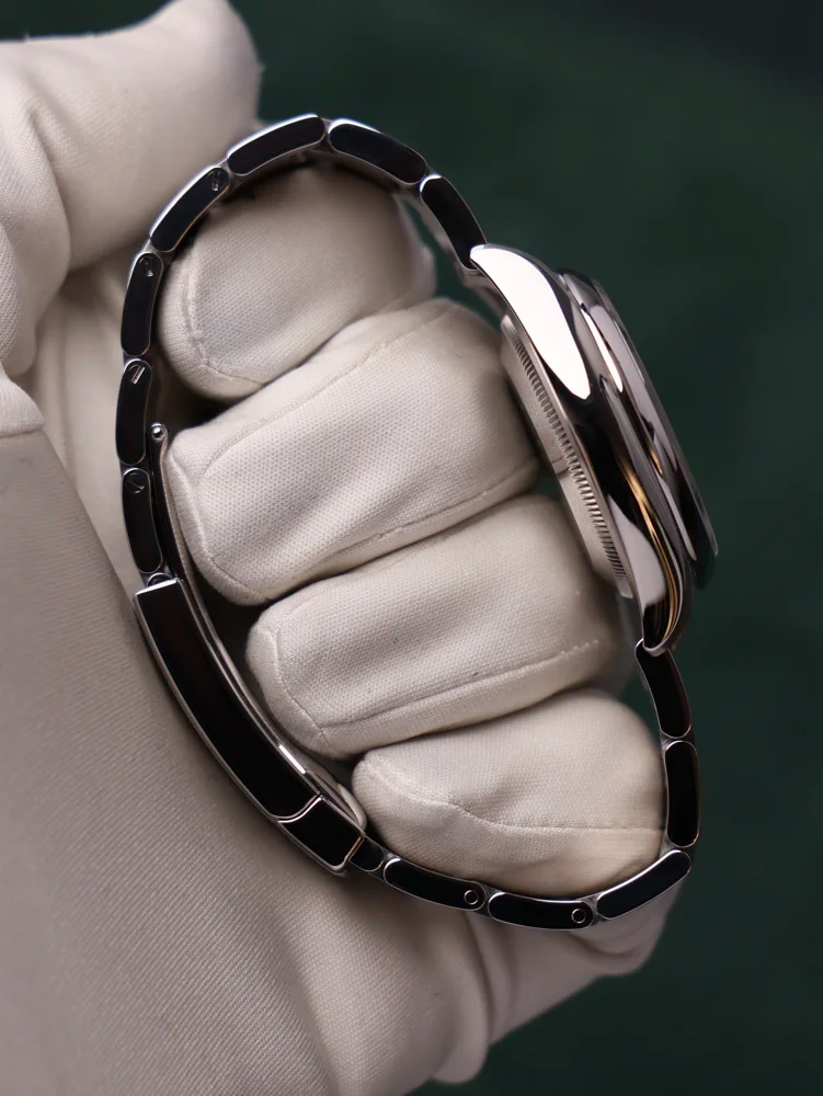 Olive Dial 2020 Box And Papers, image 3 Olive Dial 2020 Box And Papers, image 3