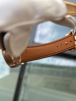 IWC Portuguese Tourbillon box and papers 2015, image 6 IWC Portuguese Tourbillon box and papers 2015, image 6